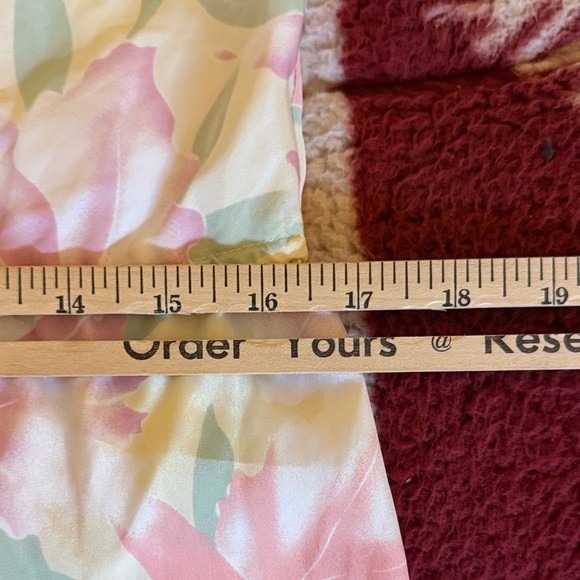 Victoria's Secret Floral Lace Trimmed Romper Pajamas Women's M - Picture 5 of 6